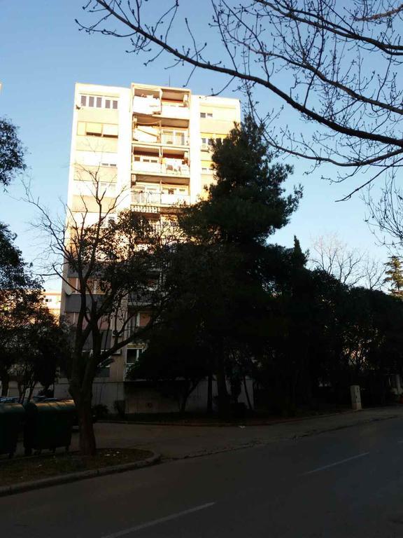 Apartment Sime Zara Esterno foto