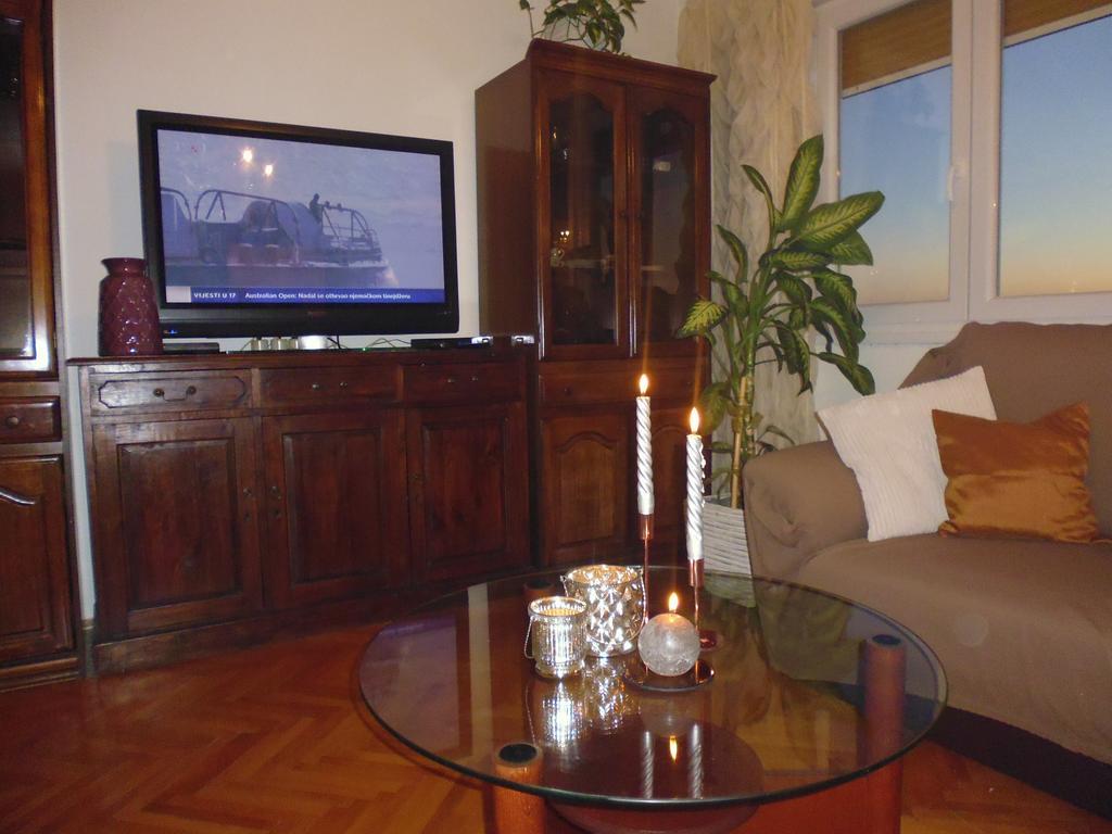 Apartment Sime Zara Esterno foto
